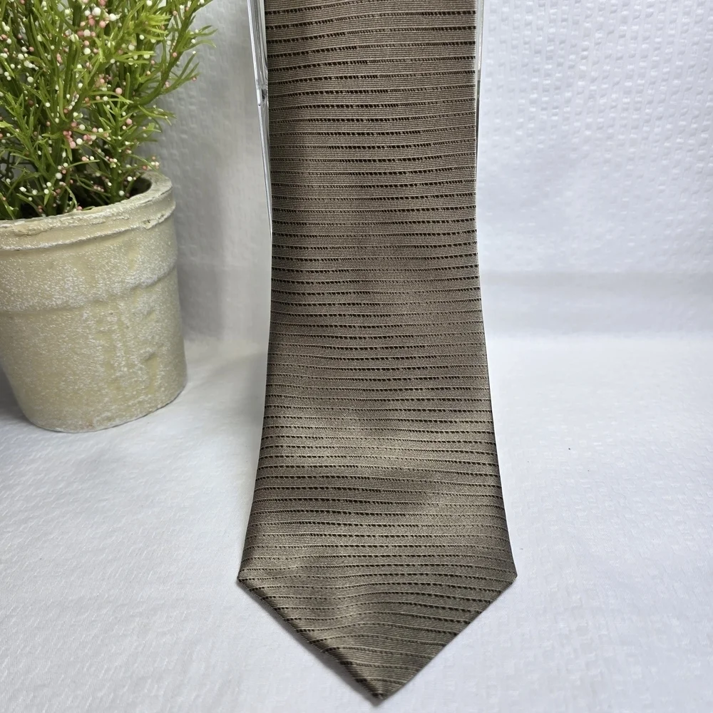 Salvatore Pellegrino 100% Silk Tie Golend Tan With Black Pinstripe EUC